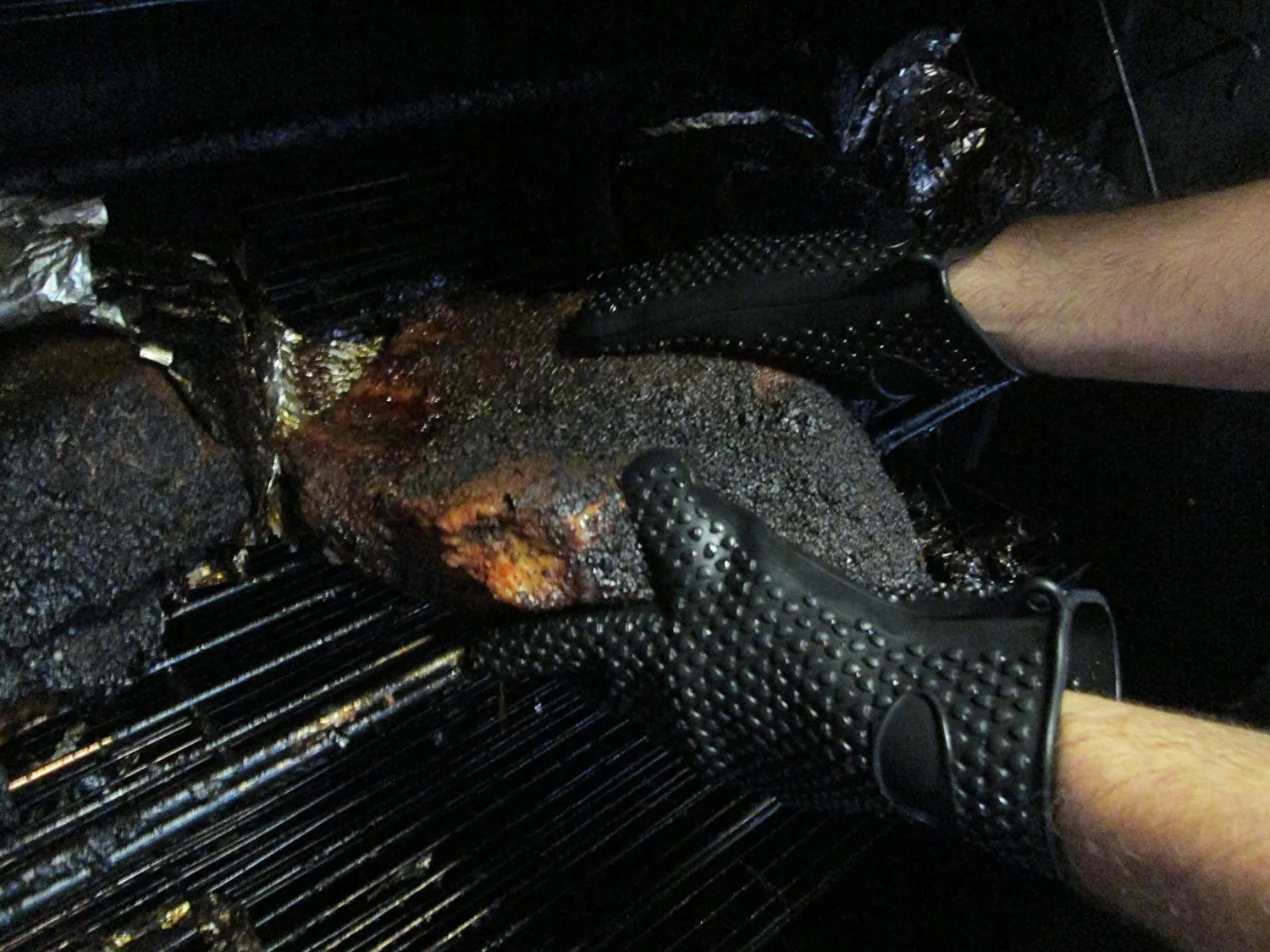 VRP Heat Resistant Silicone BBQ Gloves  Best Protective Insulated Oven, Grill, Baking, Smoker or Cooking Gloves  XXL Replace Your Potholder and Mitts  Five Fingered Waterproof Grip - 3 SIZES
